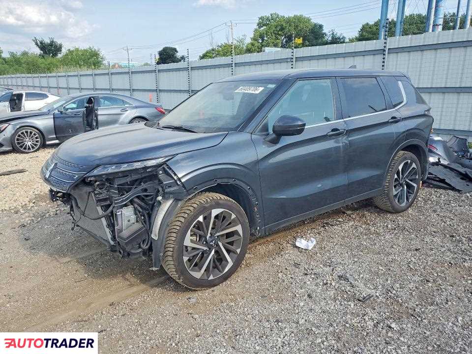 Mitsubishi Outlander 2024 2