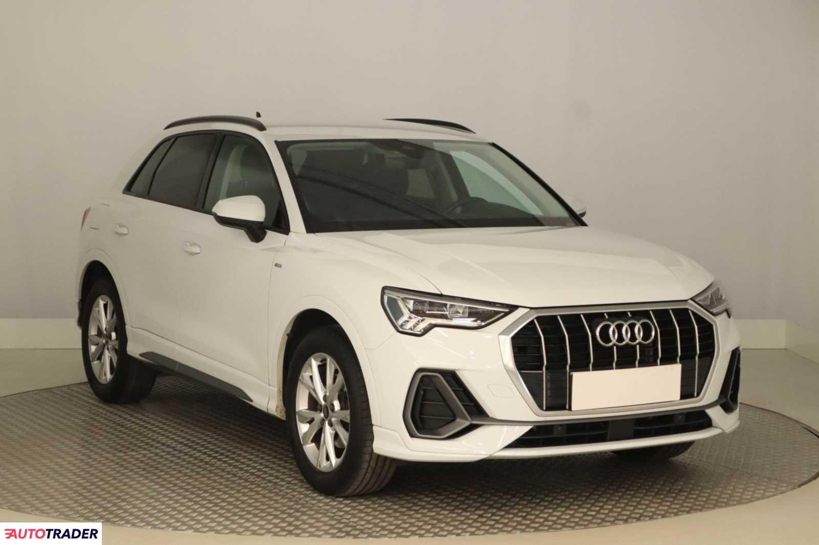 Audi Q3 2022 1.5 147 KM