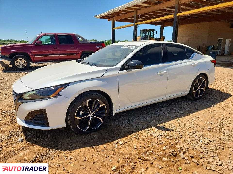 Nissan Altima 2025 2