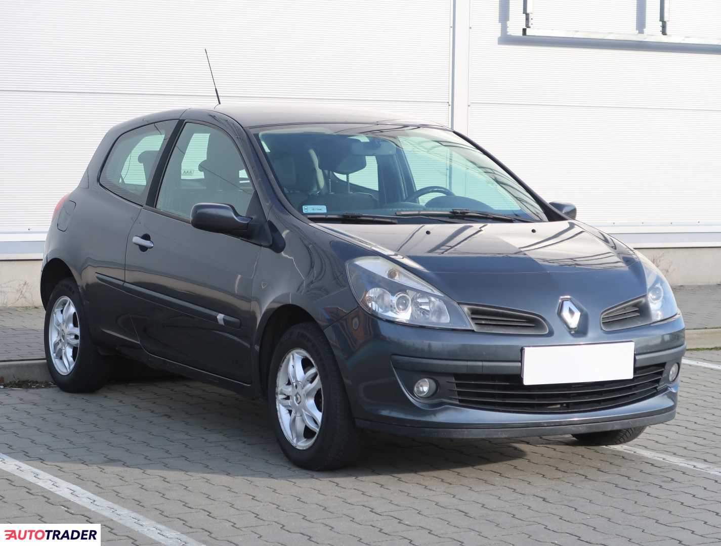 Renault Clio 2005 1.1 73 KM