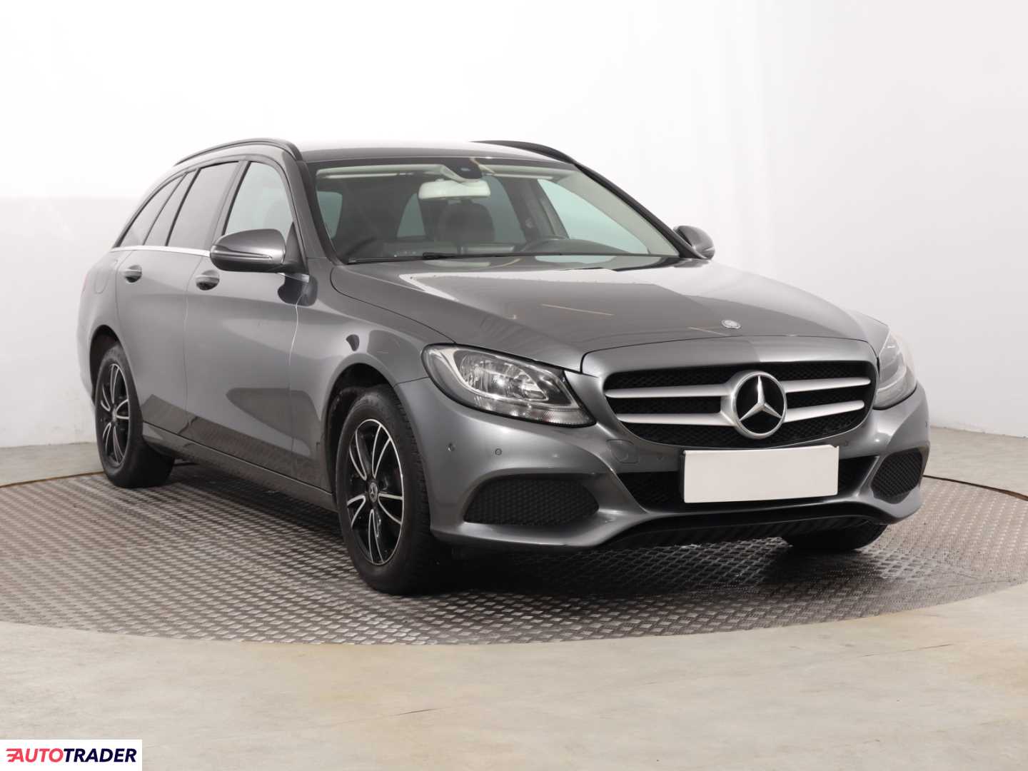 Mercedes C-klasa 2016 1.6 113 KM