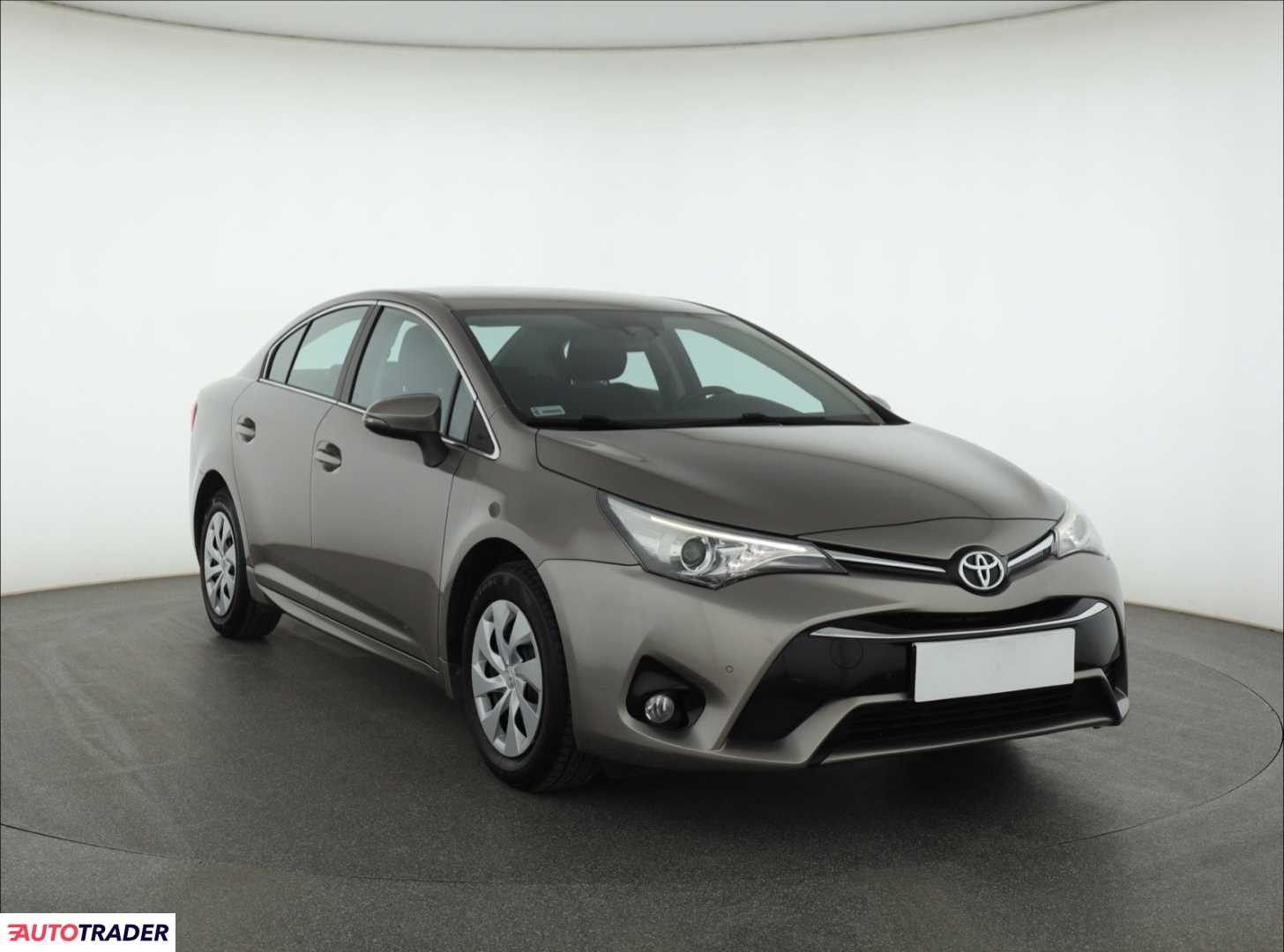 Toyota Avensis 2015 1.6 130 KM