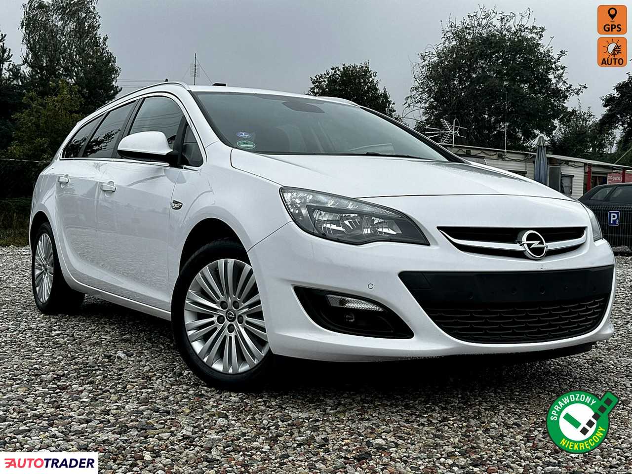 Opel Astra 2015 1.4 120 KM