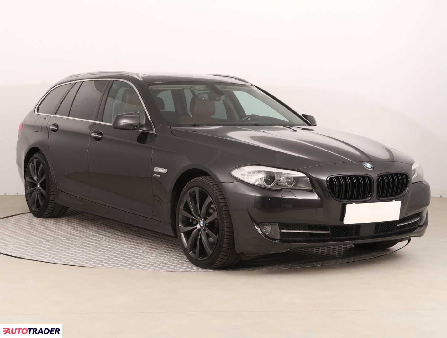 BMW 530 3.0 254 KM 2011r. (Piaseczno)