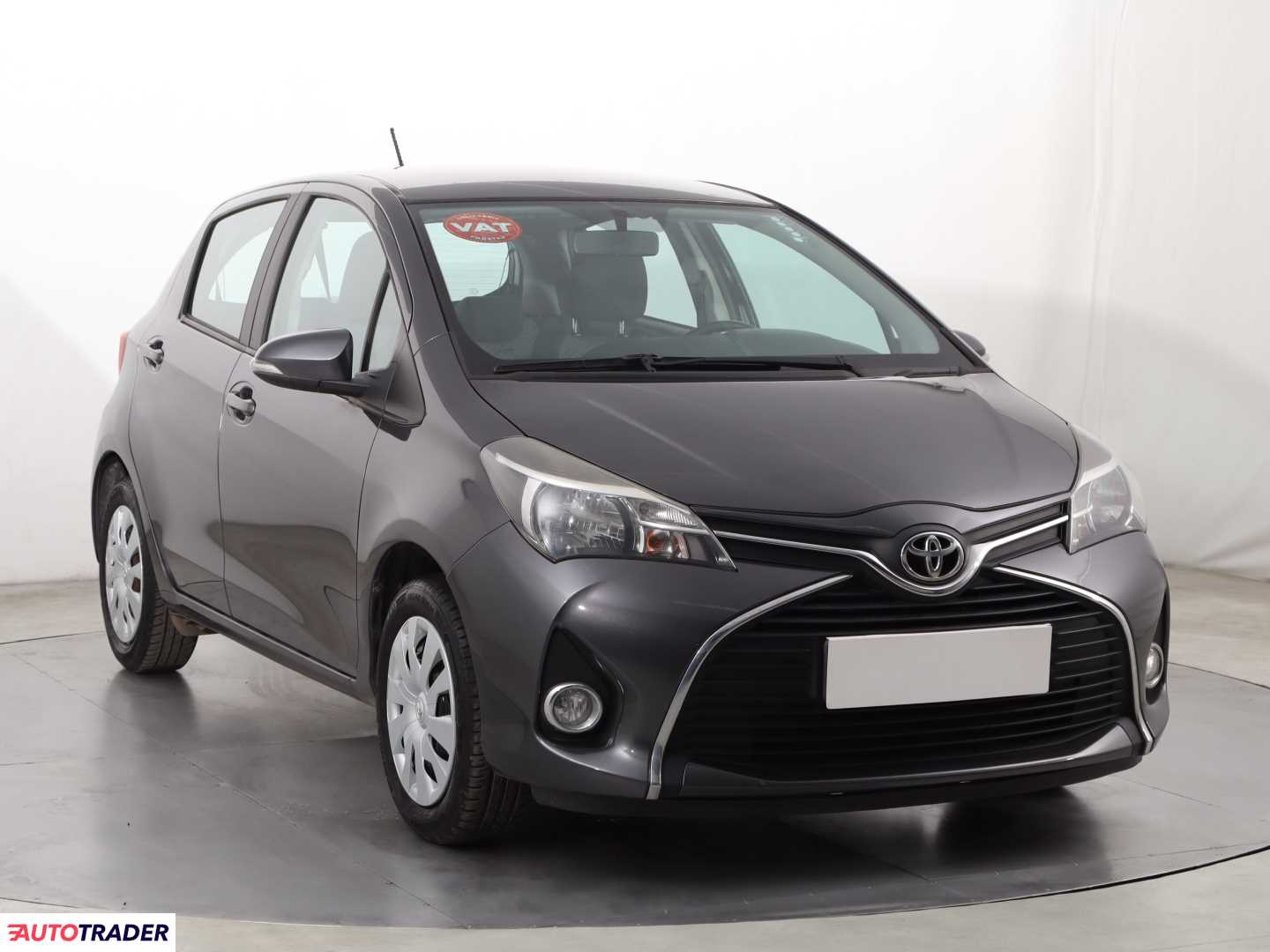 Toyota Yaris 2015 1.3 97 KM Toyota Yaris 2015 1.3 97 KM