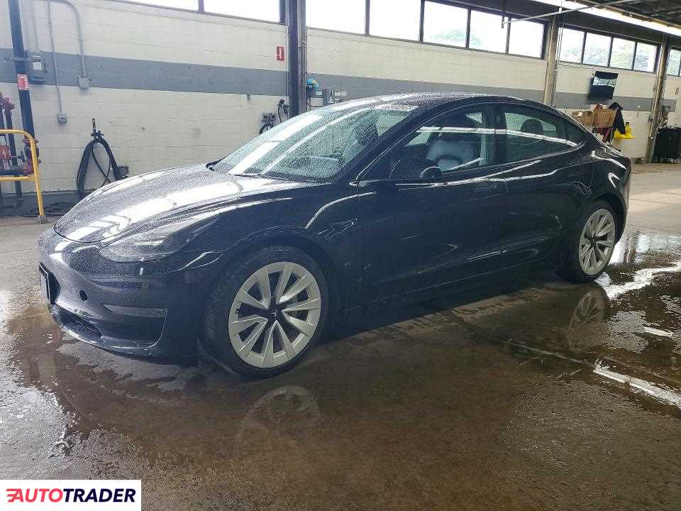 Tesla Model 3 2023