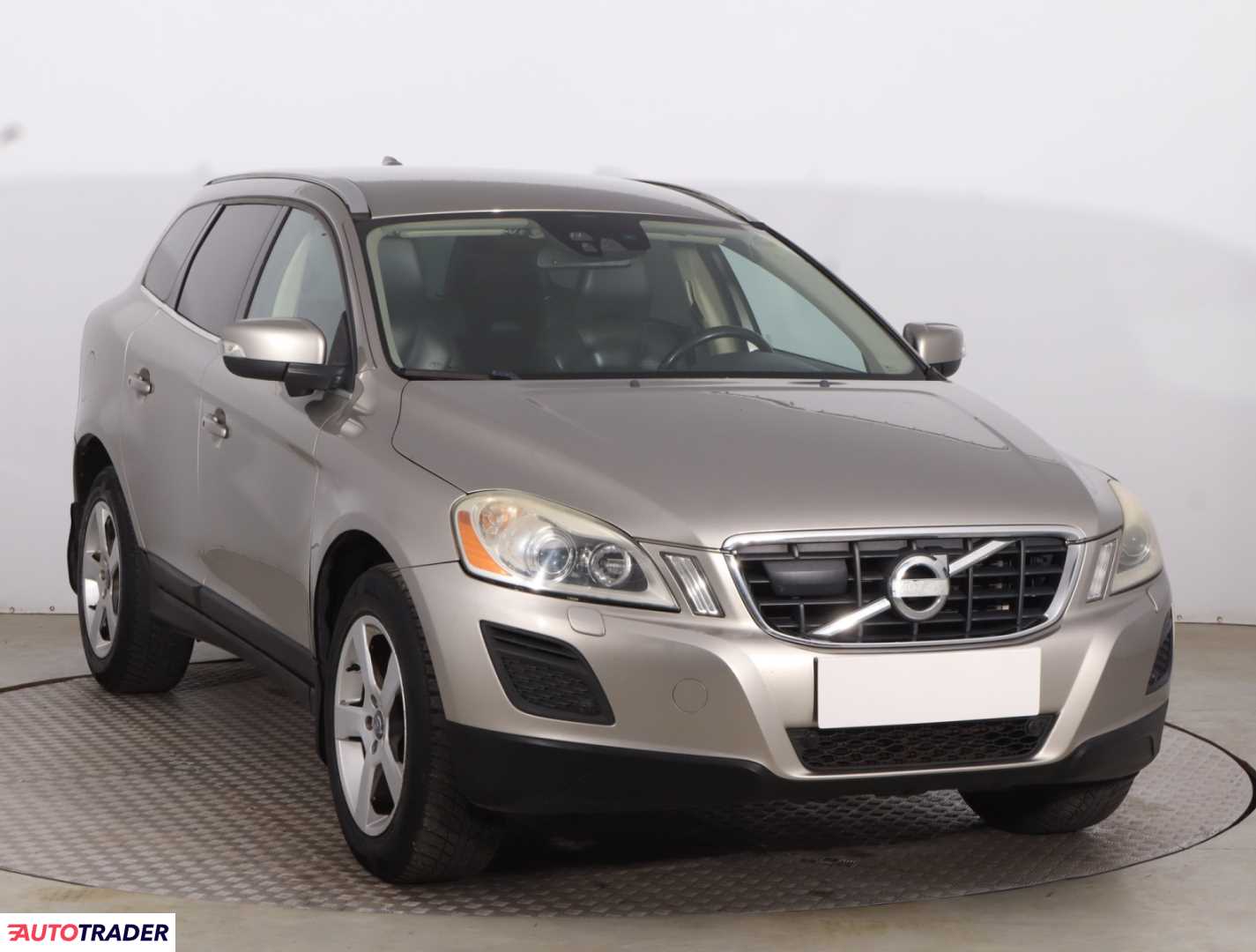 Volvo XC60 2011 2.4 211 KM