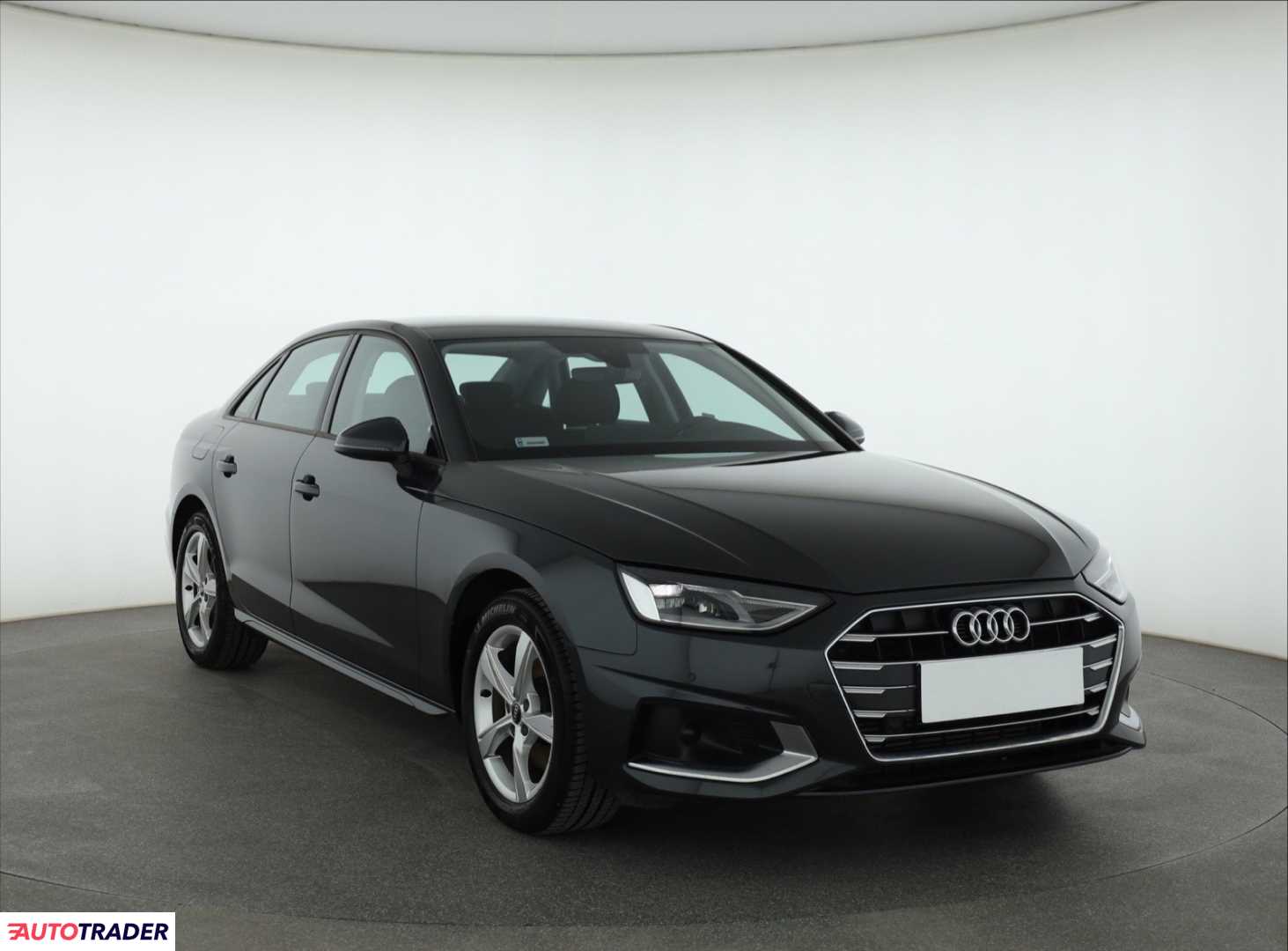 Audi A4 2022 2.0 147 KM