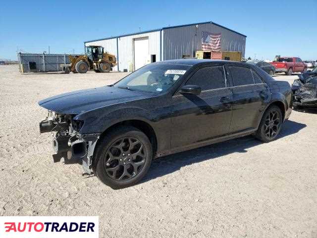 Chrysler 300C 3.0 benzyna 2019r. (AMARILLO)