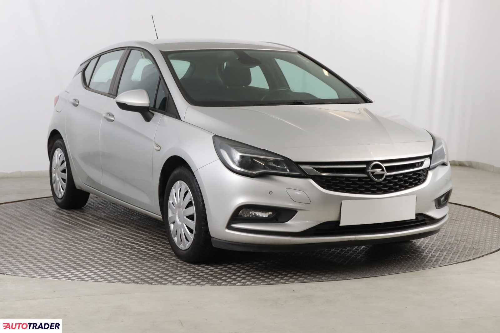 Opel Astra 2018 1.6 108 KM