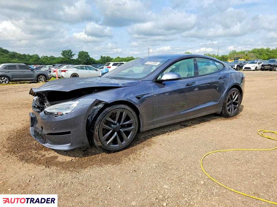 Tesla Model S 2022