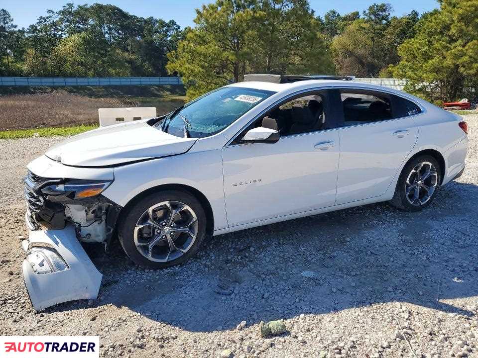 Chevrolet Malibu 2021 1