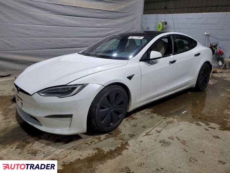Tesla Model S 2022