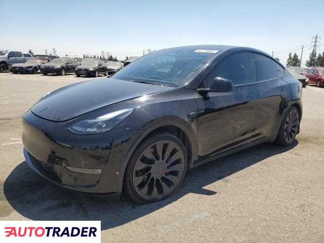 Tesla Model Y 2023 Tesla Model Y 2023