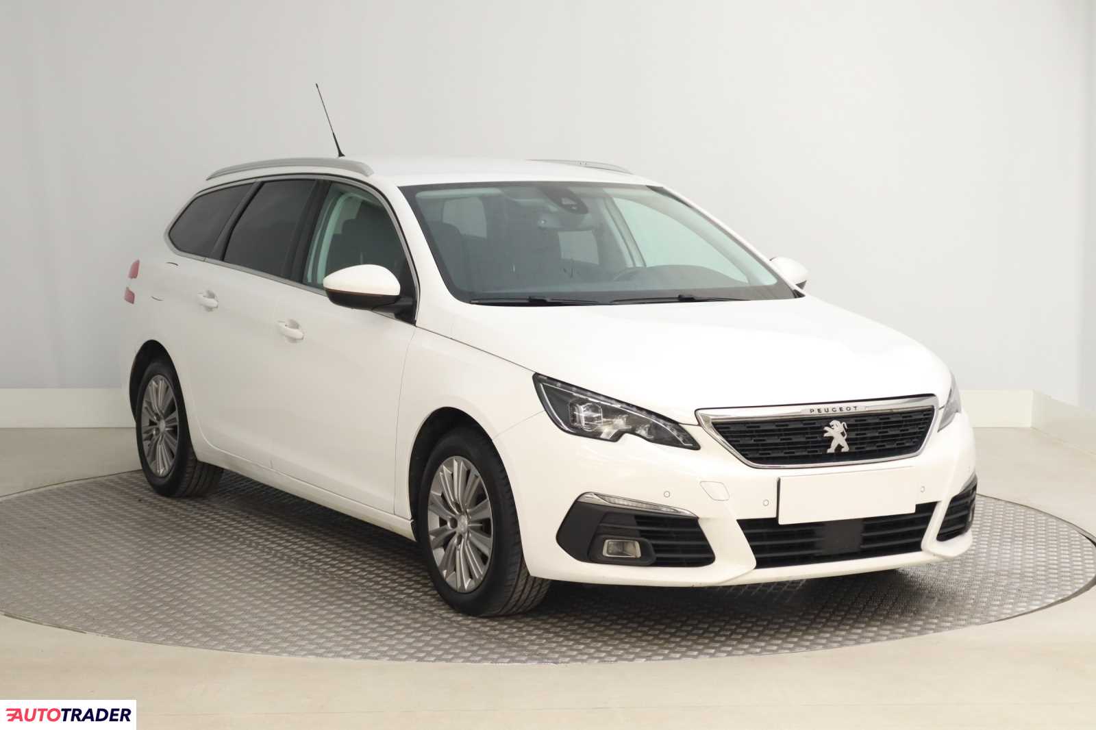 Peugeot 308 2021 1.5 128 KM