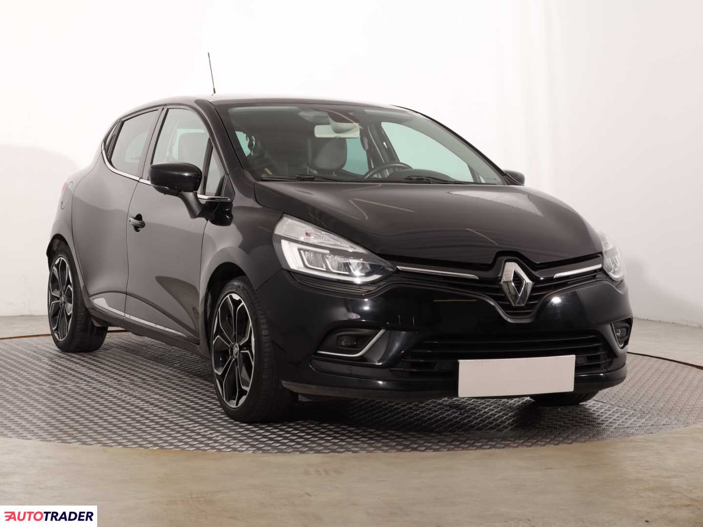Renault Clio 2019 0.9 88 KM