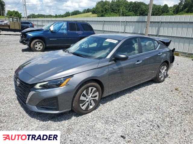 Nissan Altima 2025 2
