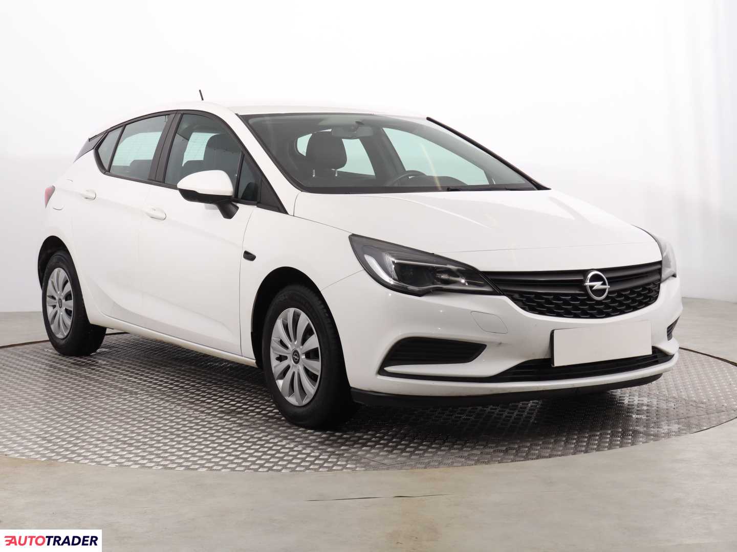 Opel Astra 2017 1.4 99 KM