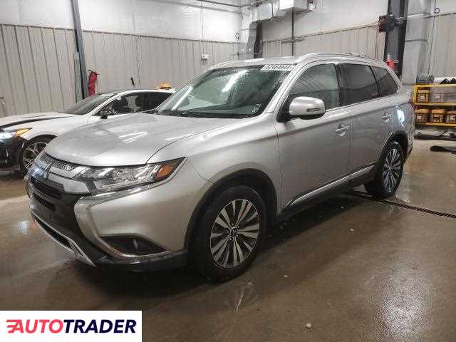 Mitsubishi Outlander 2.0 benzyna 2019r. (CASPER)