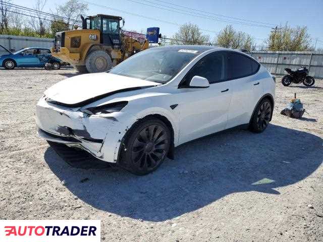 Tesla Model Y 2021 Tesla Model Y 2021