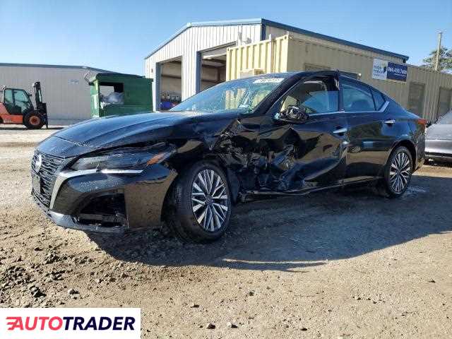 Nissan Altima 2025 2