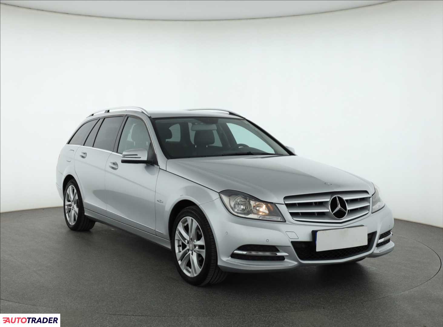 Mercedes C-klasa 2011 1.8 154 KM