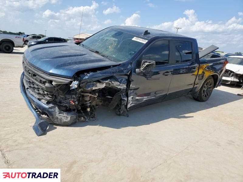 Chevrolet Silverado 2023 2