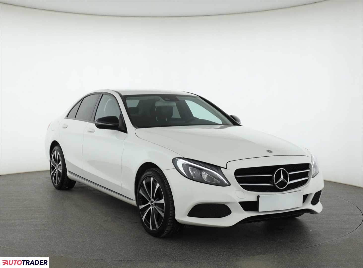 Mercedes C-klasa 2017 2.0 181 KM