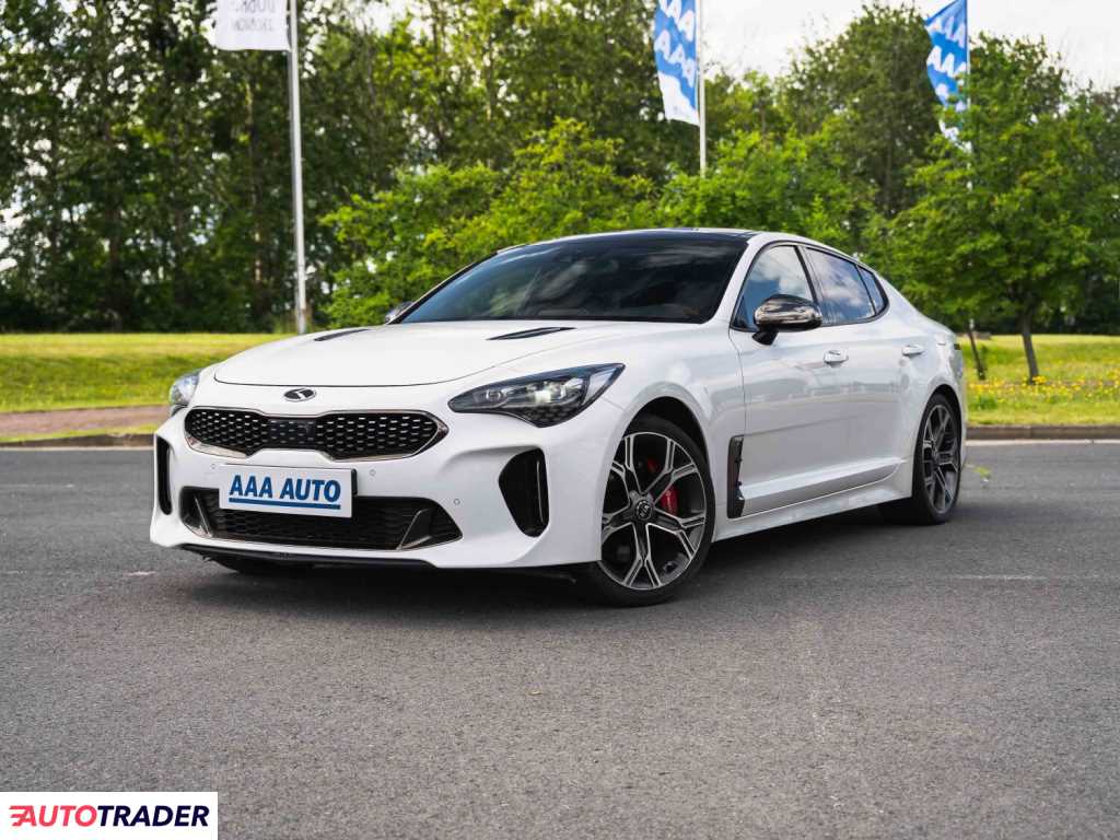 Kia Stinger 2018 3.3 364 KM