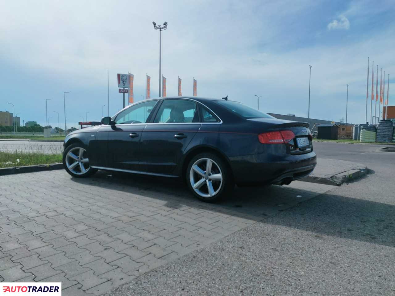 Audi A4 2012 2.0 211 KM