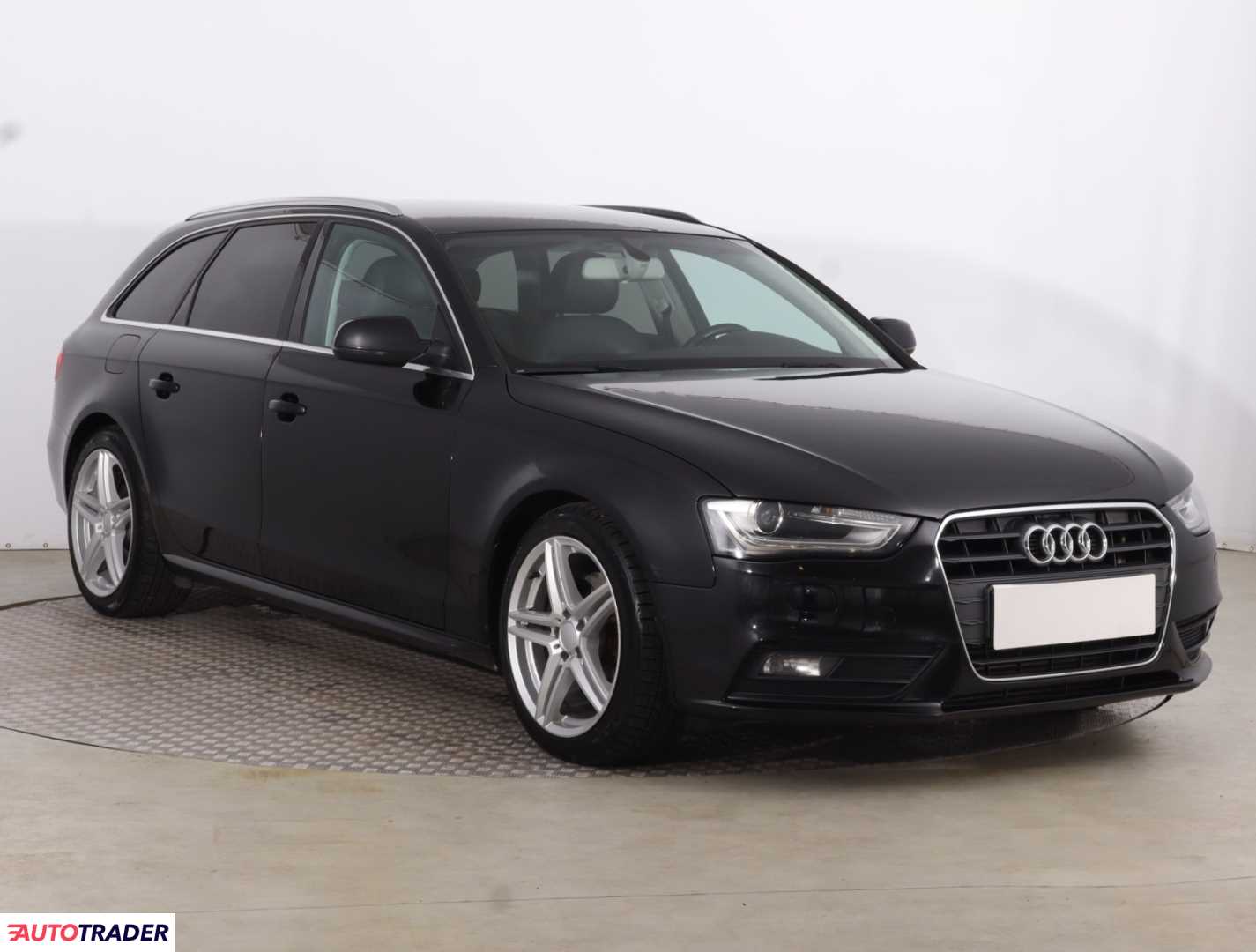 Audi A4 2014 1.8 118 KM