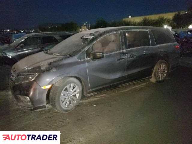 Honda Odyssey 2019 3