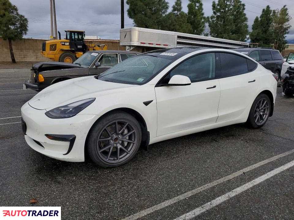 Tesla Model 3 2021