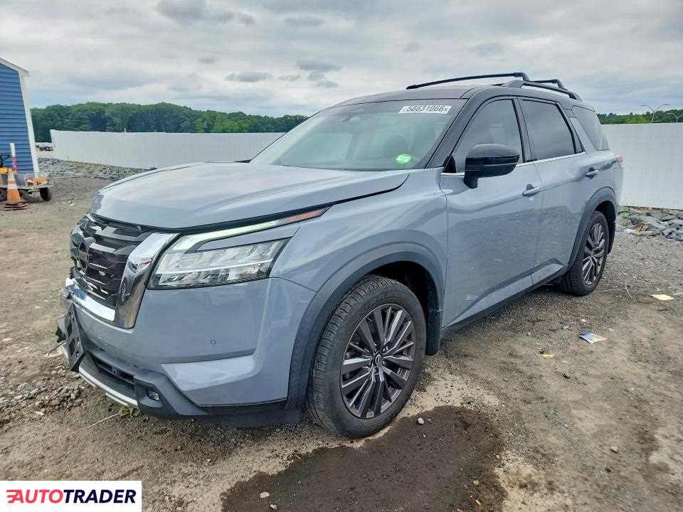 Nissan Pathfinder 2022 3