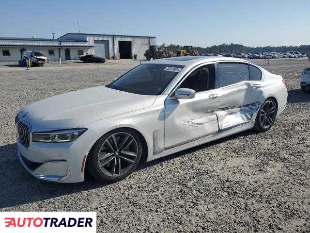 BMW 750 4.0 benzyna 2021r. (LUMBERTON)