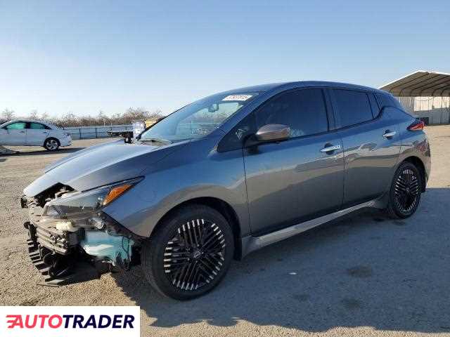 Nissan Leaf benzyna 2023r. (FRESNO)