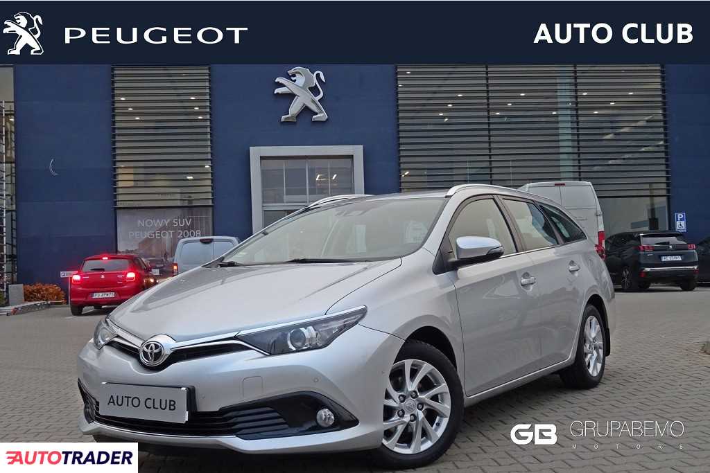 Toyota Auris 2017 1.6 132 KM Toyota Auris 2017 1.6 132 KM