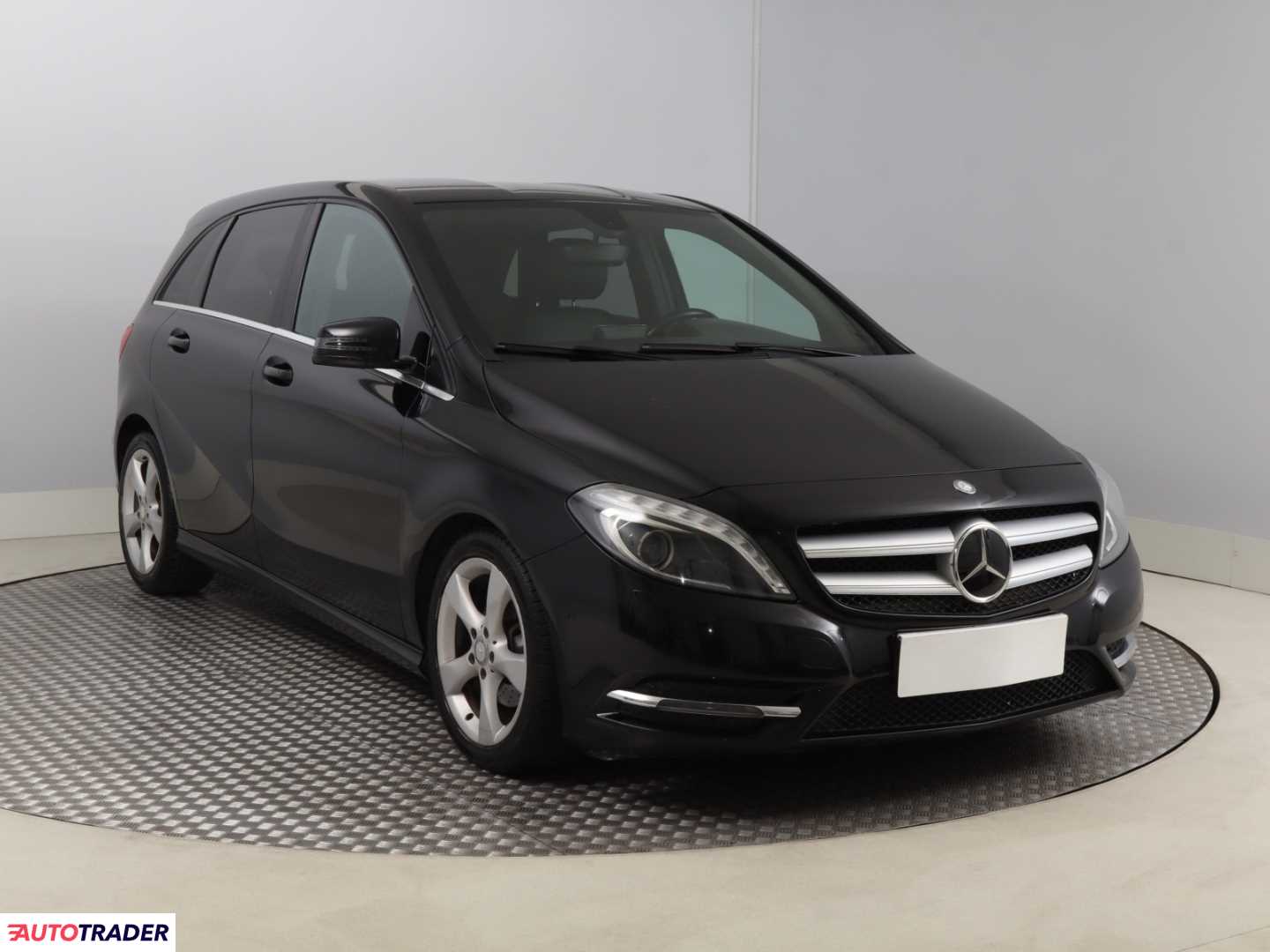 Mercedes B-klasa 2013 1.8 107 KM