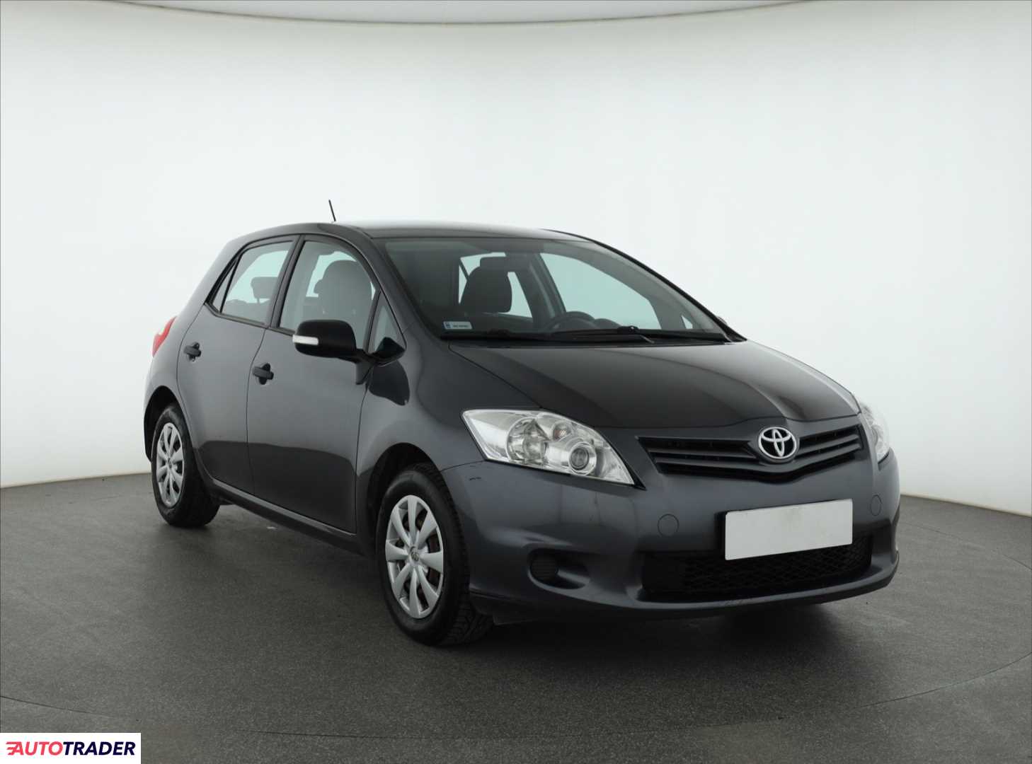 Toyota Auris 2012 1.3 97 KM