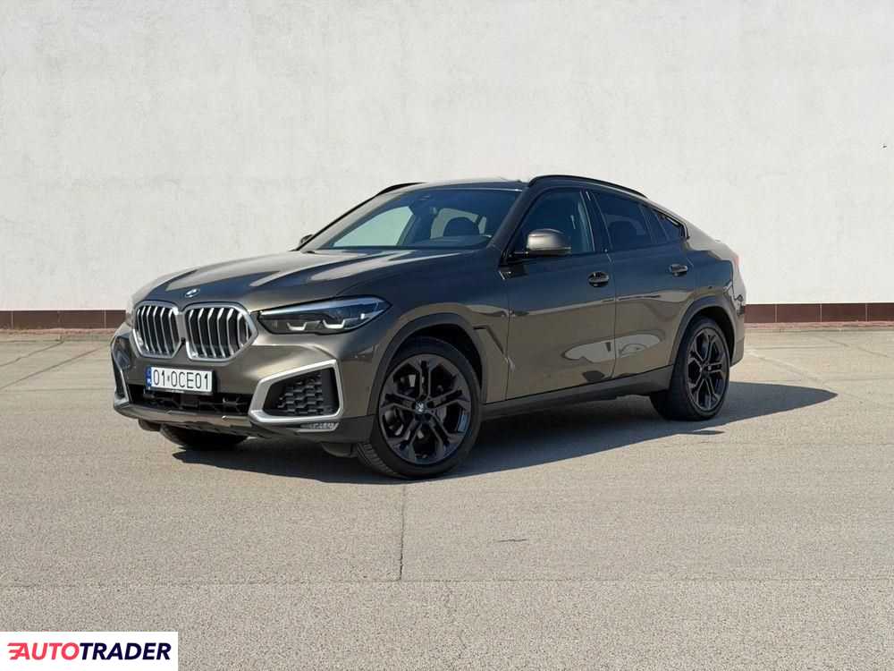 BMW X6 2020 3.0 265 KM
