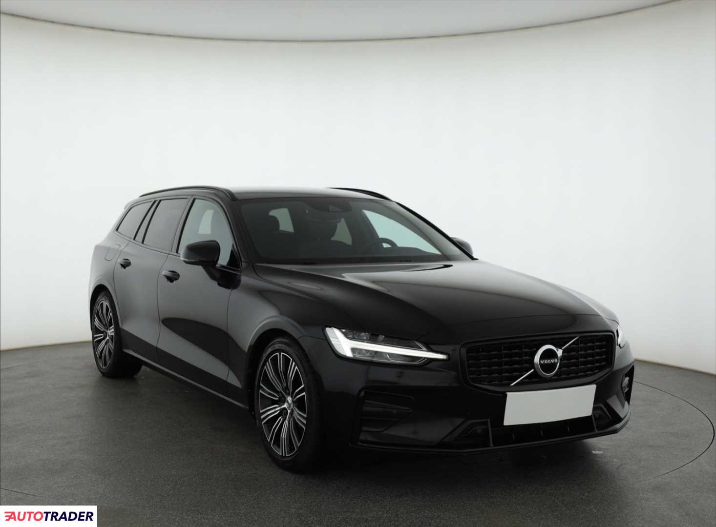 Volvo V60 2021 2.0 194 KM