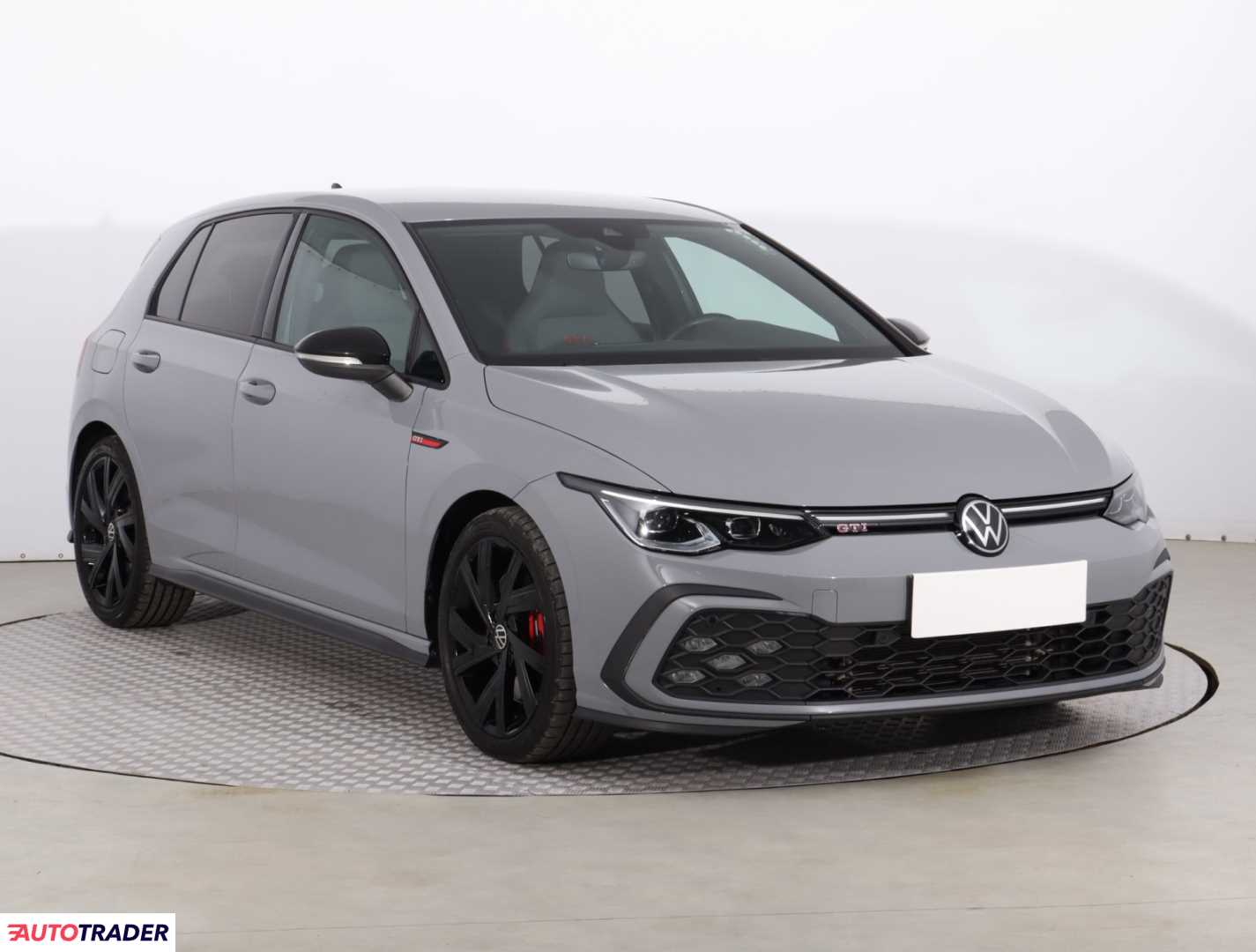 Volkswagen Golf 2023 2.0 241 KM