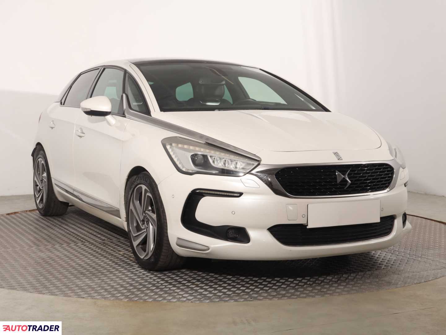 DS DS5 2017 1.6 162 KM