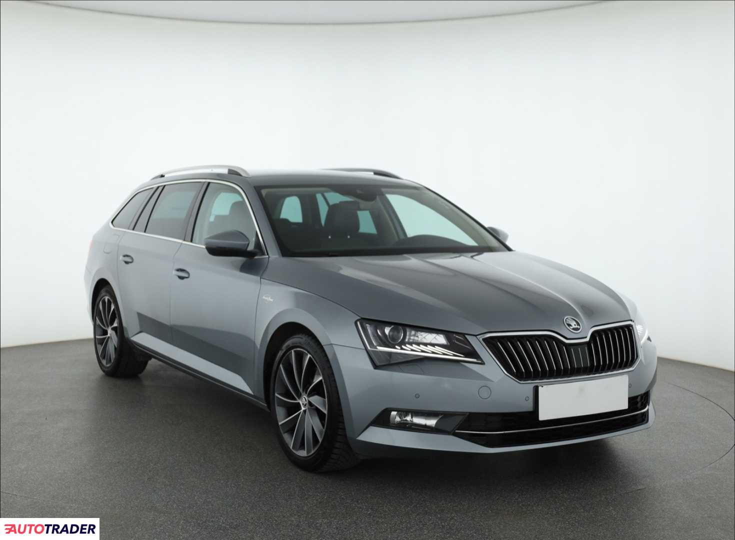 Skoda Superb 2018 2.0 147 KM