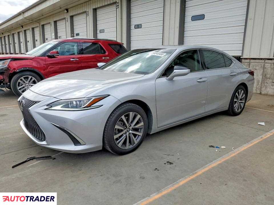 Lexus ES 2020 3