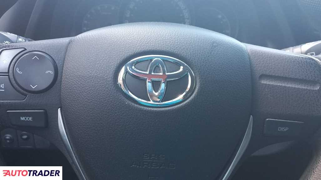 Toyota Auris 2017 1.3 99 KM