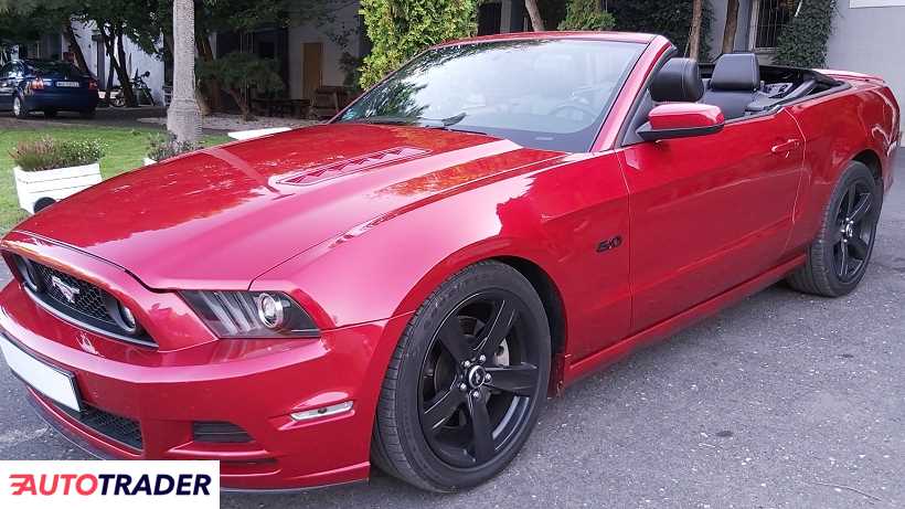 Ford Mustang 2013 5.0 422 KM Ford Mustang 2013 5.0 422 KM