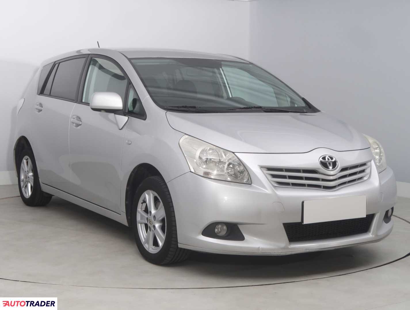 Toyota Verso 2010 2.0 124 KM Toyota Verso 2010 2.0 124 KM