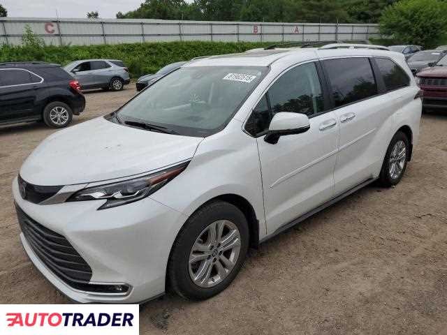 Toyota Sienna 2024 2