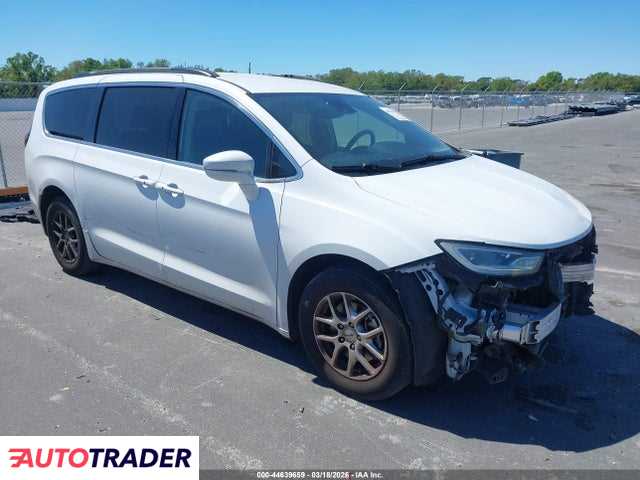 Chrysler Pacifica 2022 3